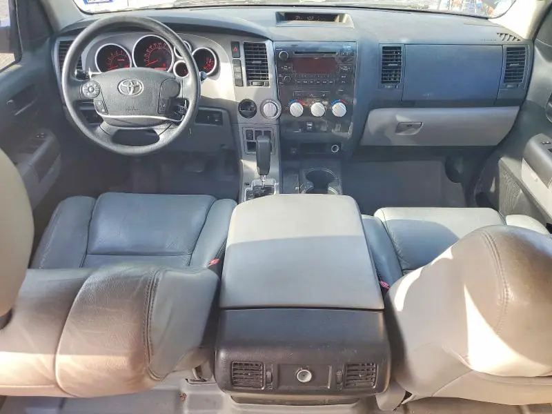 2010 TOYOTA TUNDRA CREWMAX SR5  