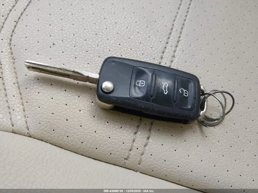 2015 VOLKSWAGEN PASSAT 1.8T LIMITED EDITION