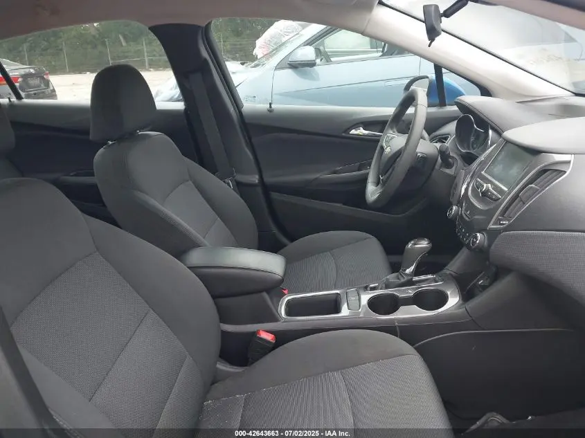 2018 CHEVROLET CRUZE LT AUTO