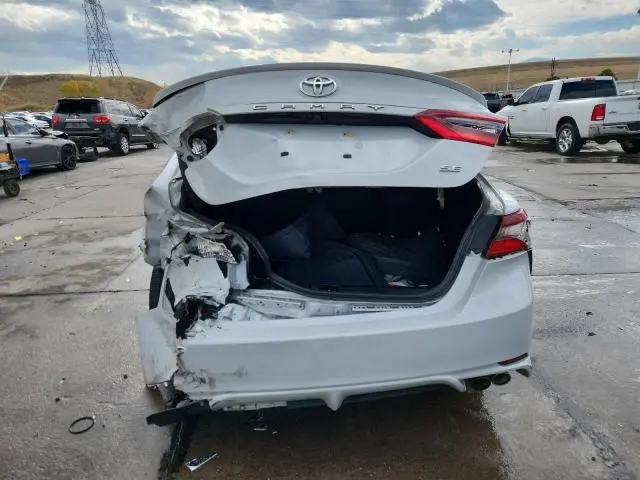2022 TOYOTA CAMRY SE  