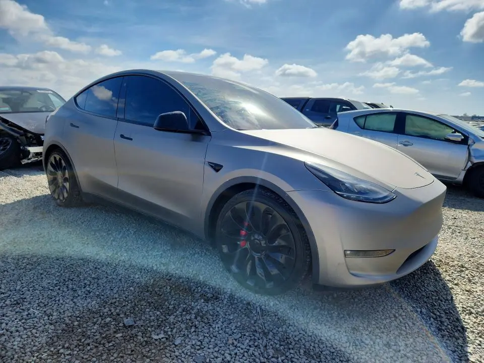 2022 TESLA MODEL Y   
