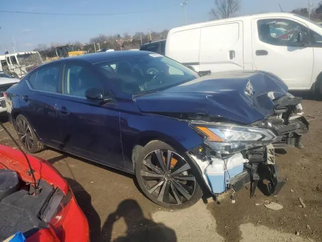 2022 NISSAN ALTIMA SR  