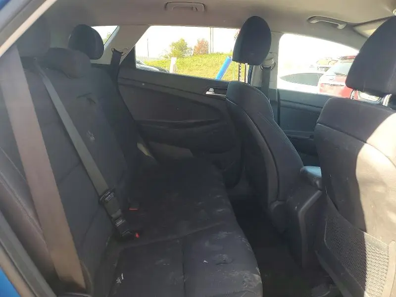 2019 HYUNDAI TUCSON SE  