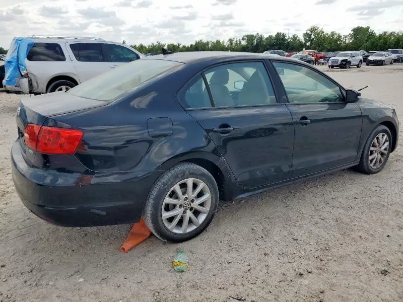 2012 VOLKSWAGEN JETTA SE  