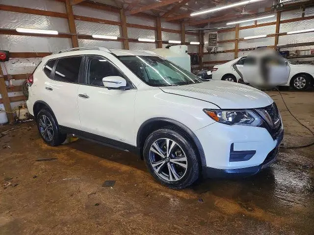 2020 NISSAN ROGUE SV  