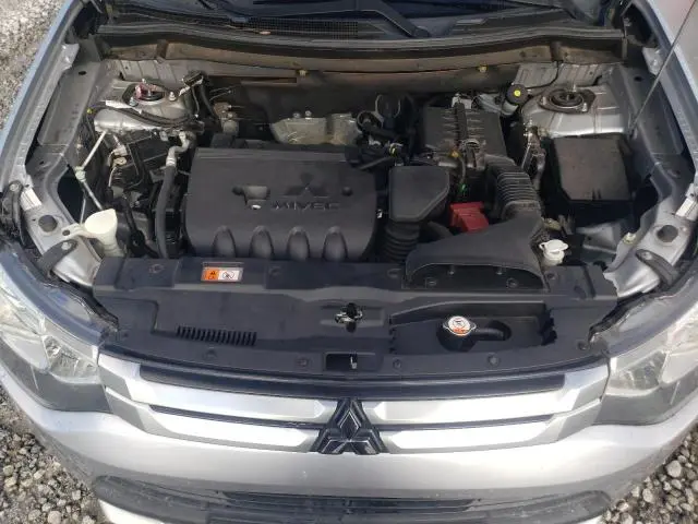 2015 MITSUBISHI OUTLANDER ES  