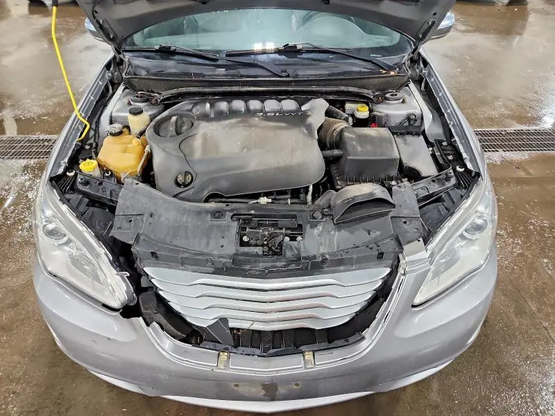 2013 CHRYSLER 200 LIMITED  