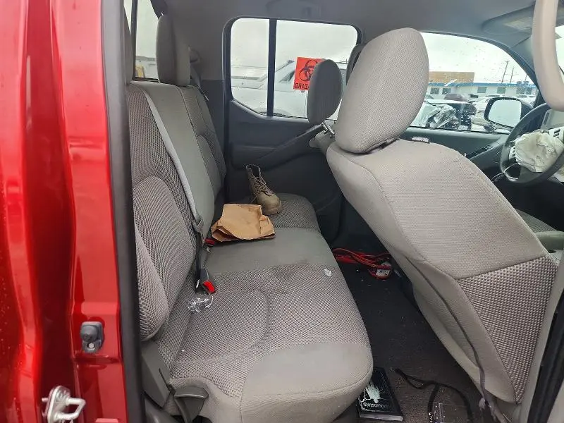 2021 NISSAN FRONTIER SV  