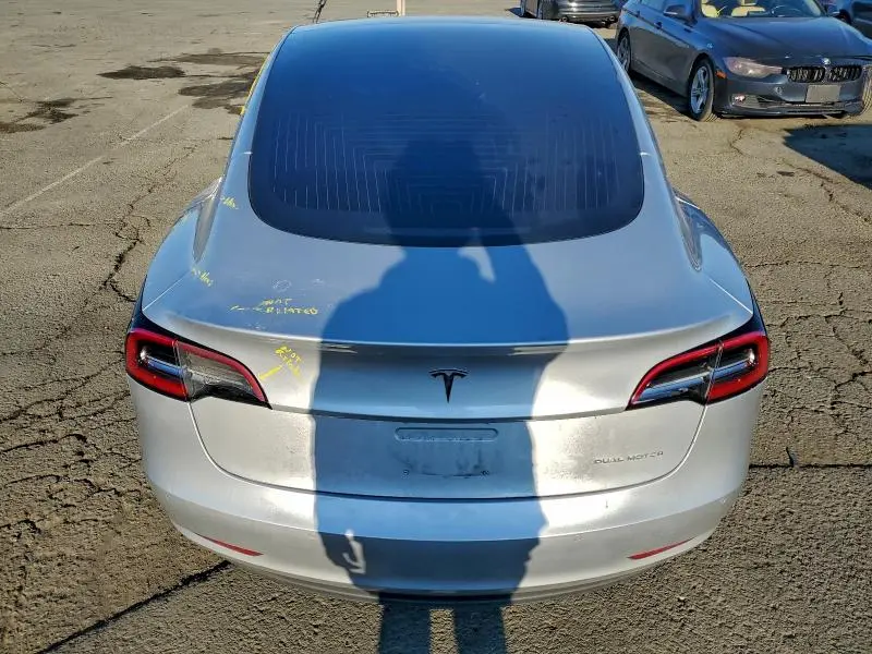 2018 TESLA MODEL 3   