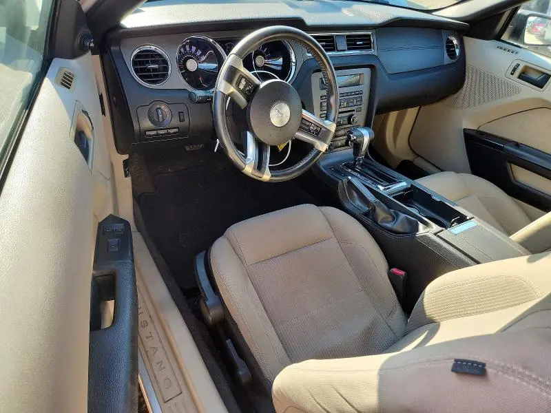 2011 FORD MUSTANG   