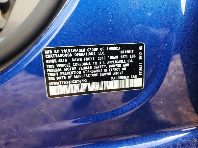 2017 VOLKSWAGEN PASSAT S  