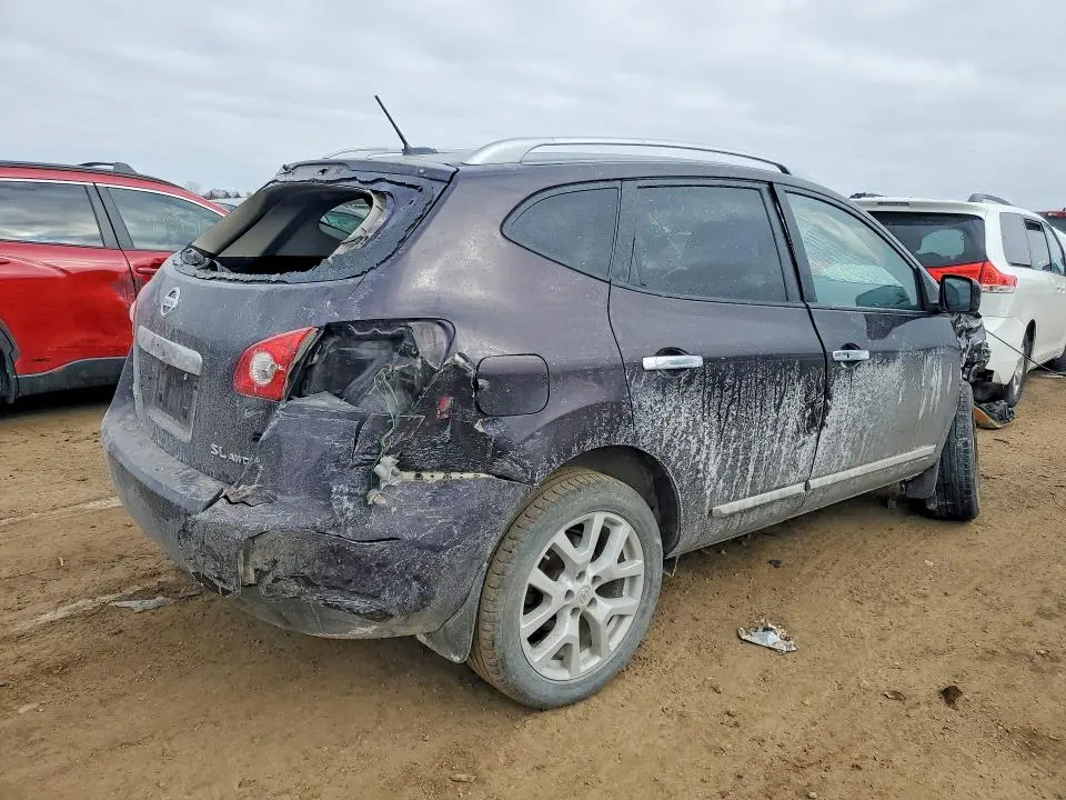2012 NISSAN ROGUE S  