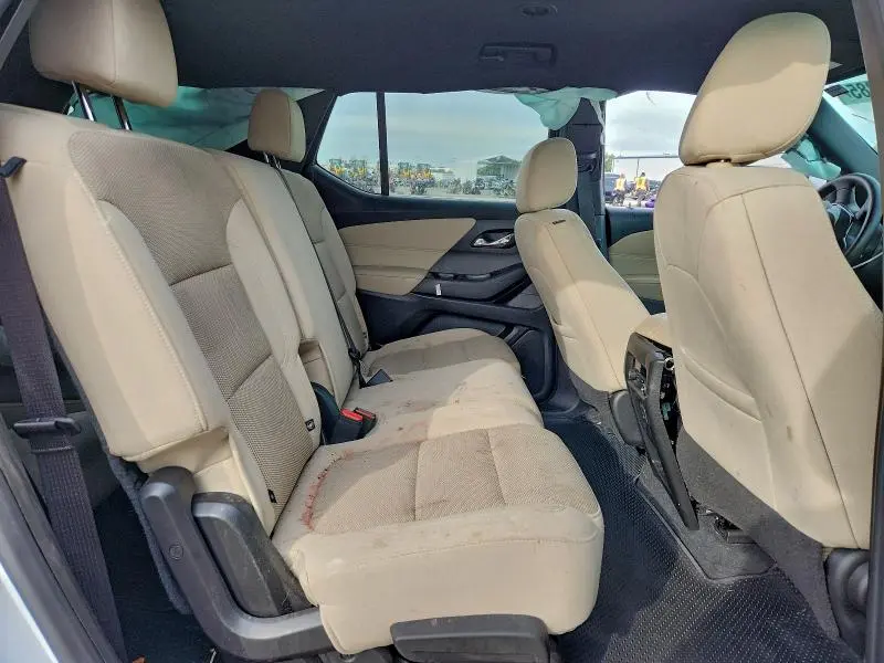 2022 CHEVROLET TRAVERSE LS  