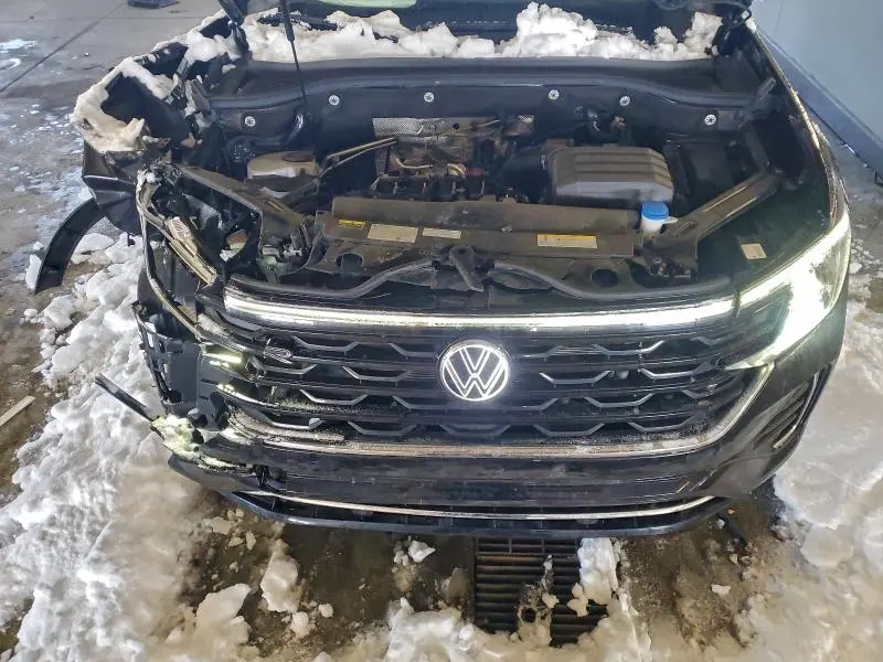 2024 VOLKSWAGEN ATLAS CROSS SPORT SEL R-LINE  