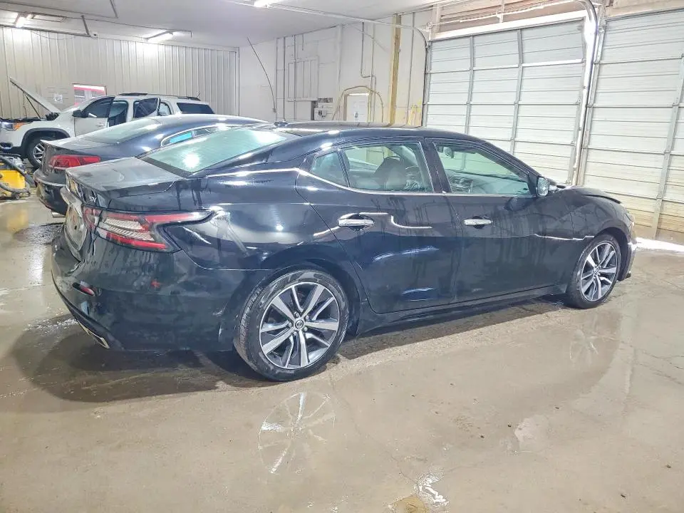 2020 NISSAN MAXIMA SV  