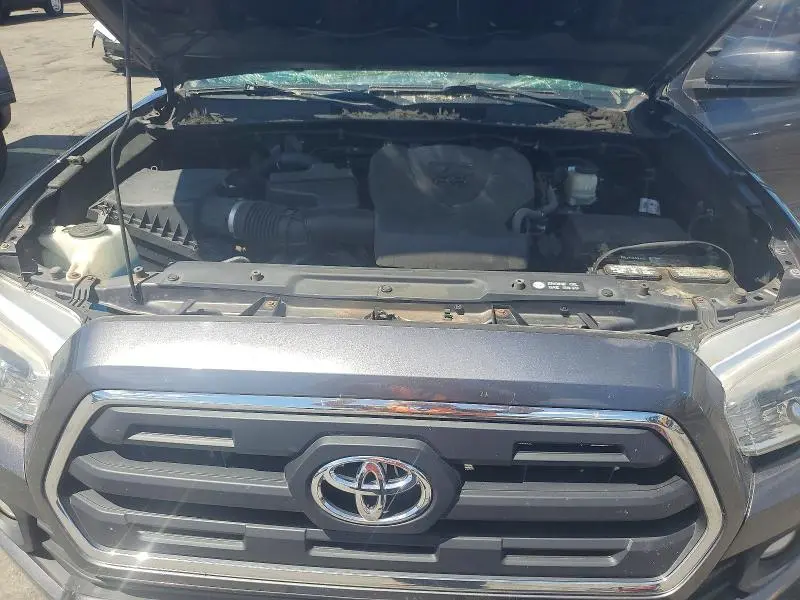 2017 TOYOTA TACOMA SR5 V6  