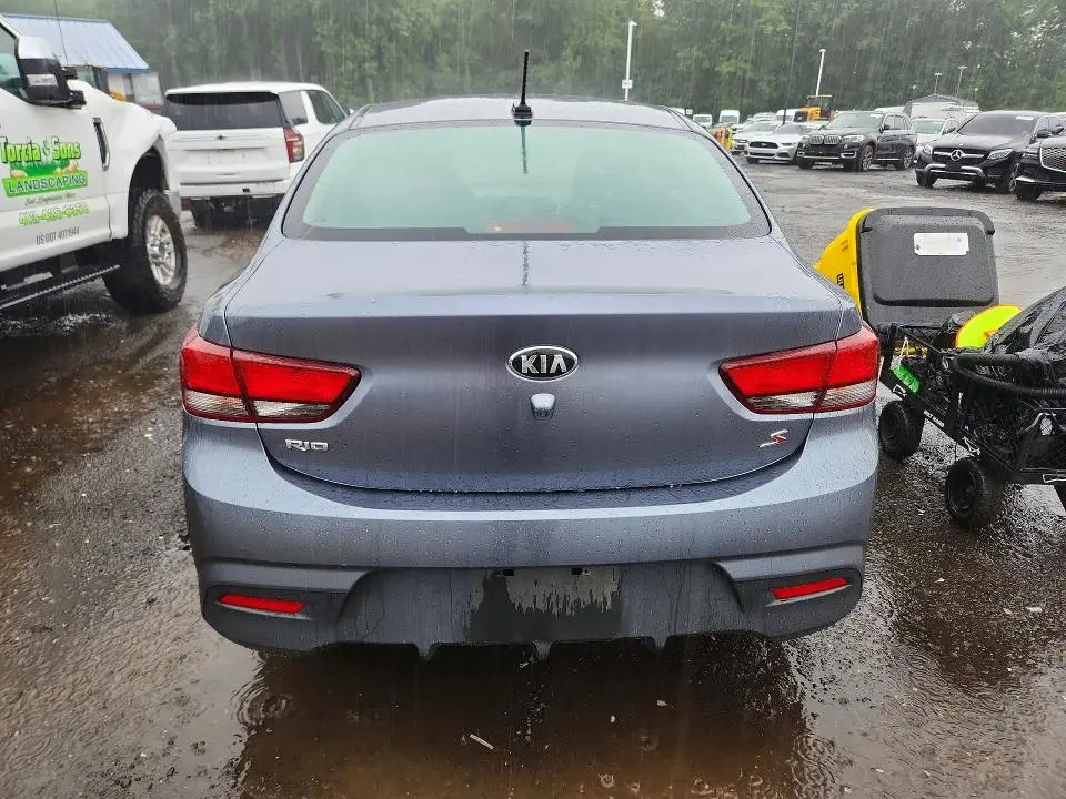 2020 KIA RIO S  