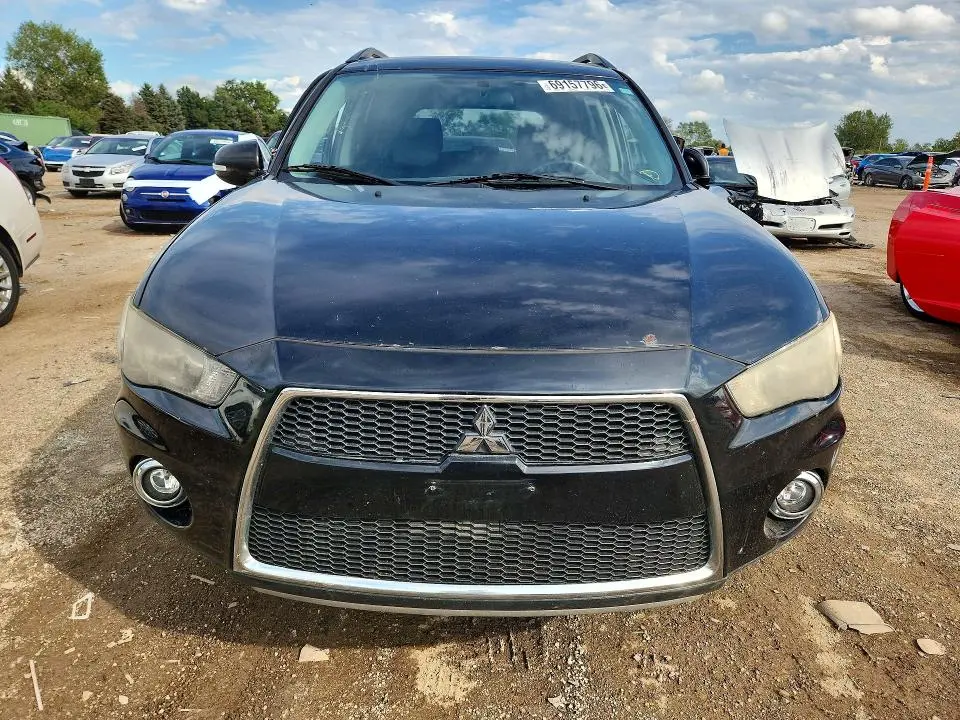2012 MITSUBISHI OUTLANDER SE  
