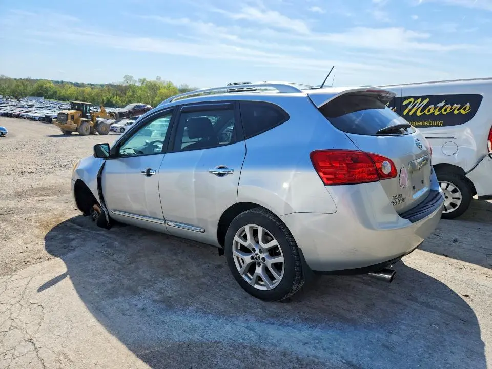 2013 NISSAN ROGUE S  