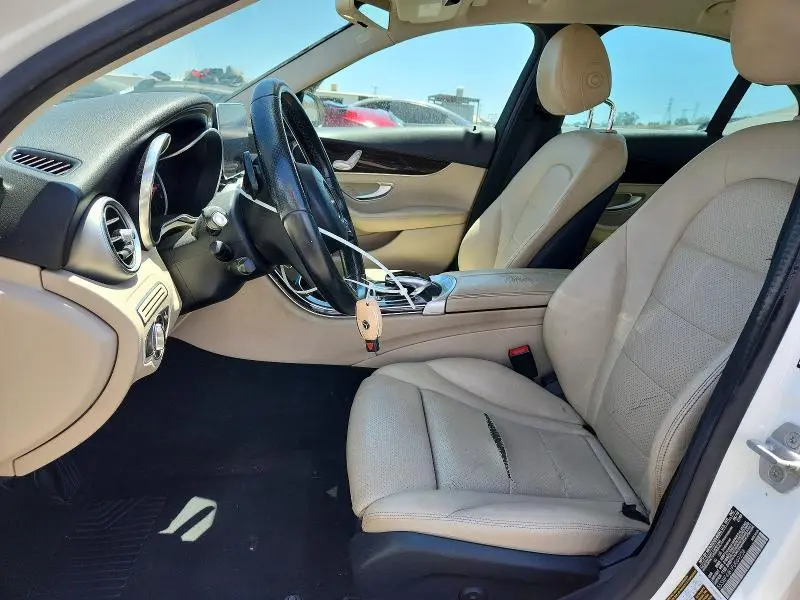 2015 MERCEDES-BENZ C 300  