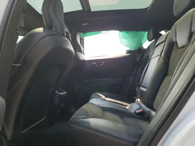 2019 VOLVO XC60 T6 R-DESIGN  