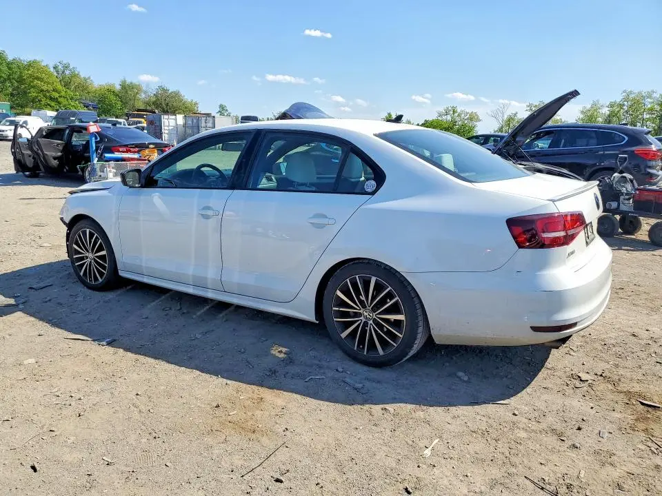 2016 VOLKSWAGEN JETTA SPORT  