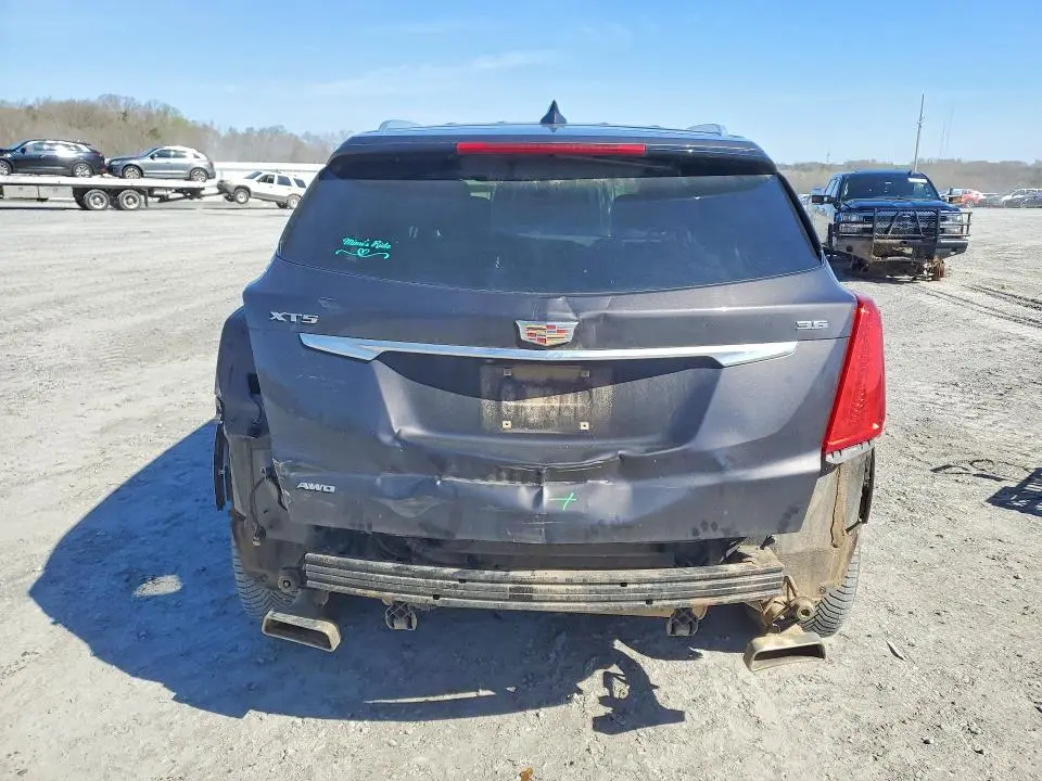 2017 CADILLAC XT5 LUXURY  