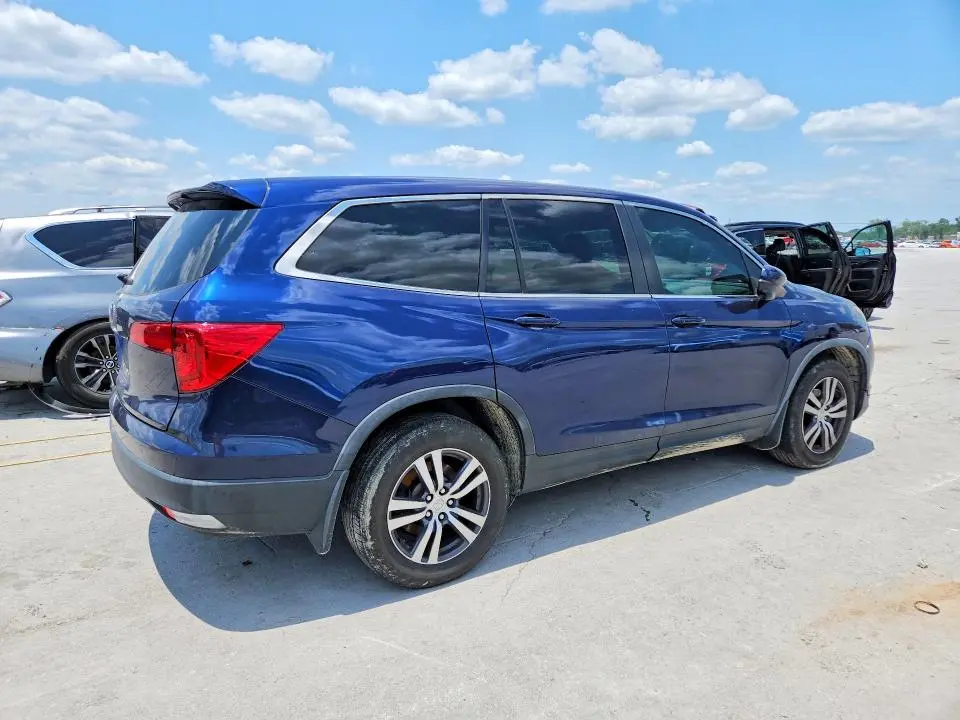 2017 HONDA PILOT EX  