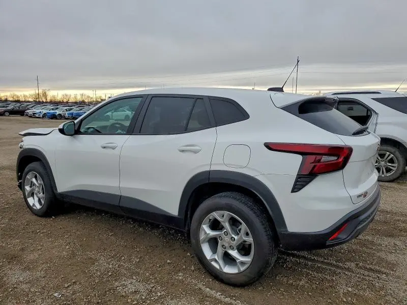 2024 CHEVROLET TRAX LS  