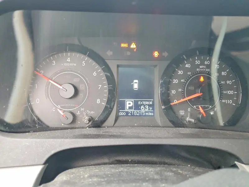 2015 TOYOTA SIENNA LE 7-PASSENGER  