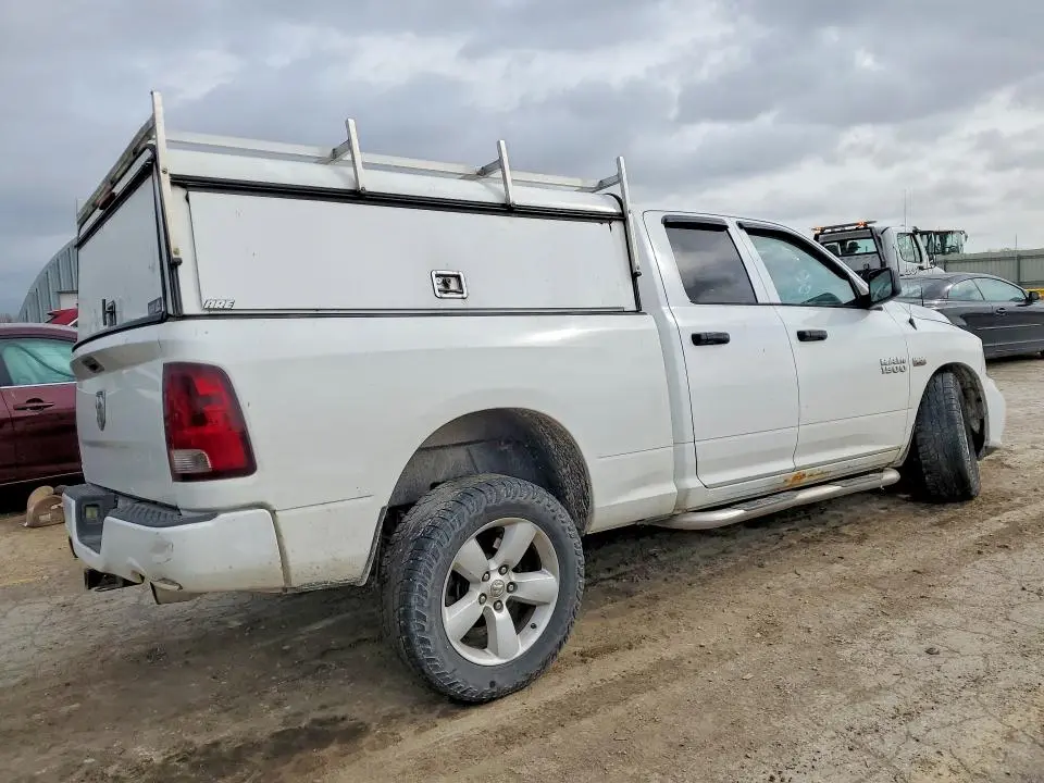 2013 RAM 1500 ST  