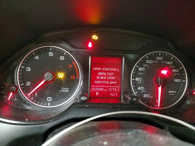 2010 AUDI Q5 PREMIUM PLUS  