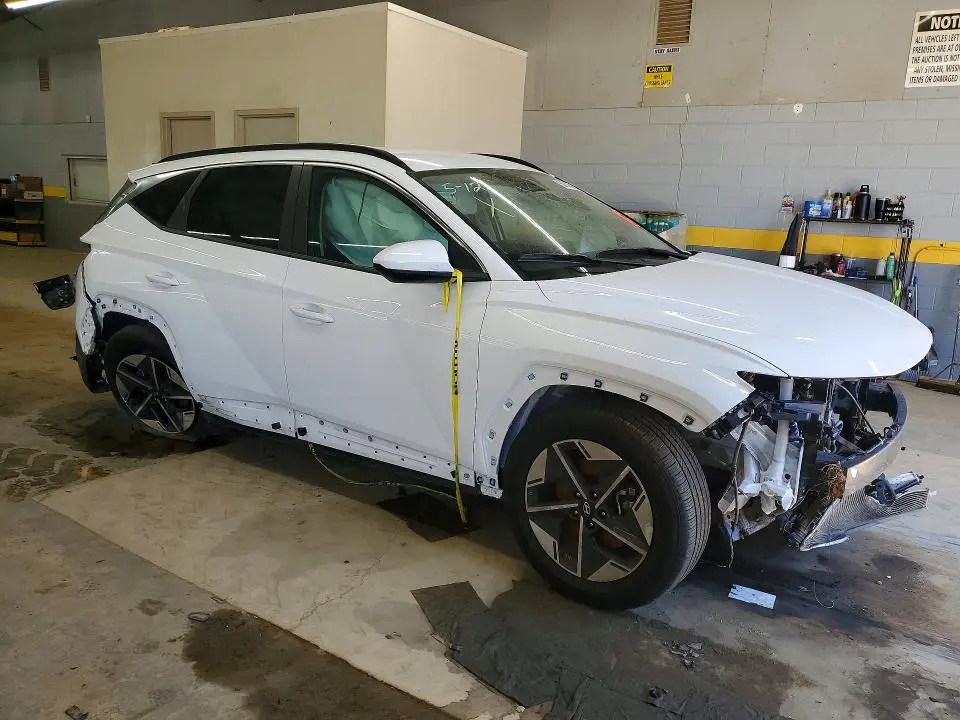 2025 HYUNDAI TUCSON SEL  