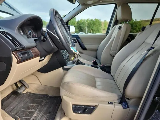 2015 LAND ROVER LR2 BASE/HSE  