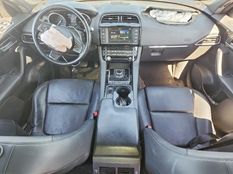 2017 JAGUAR F-PACE PREMIUM  