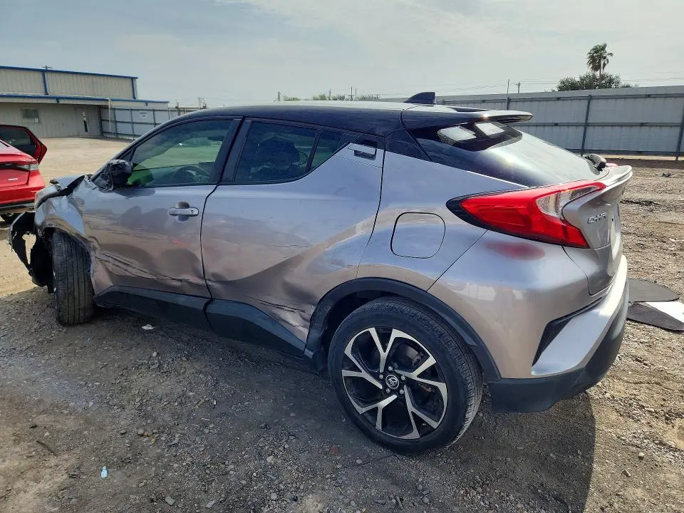2019 TOYOTA C-HR XLE  
