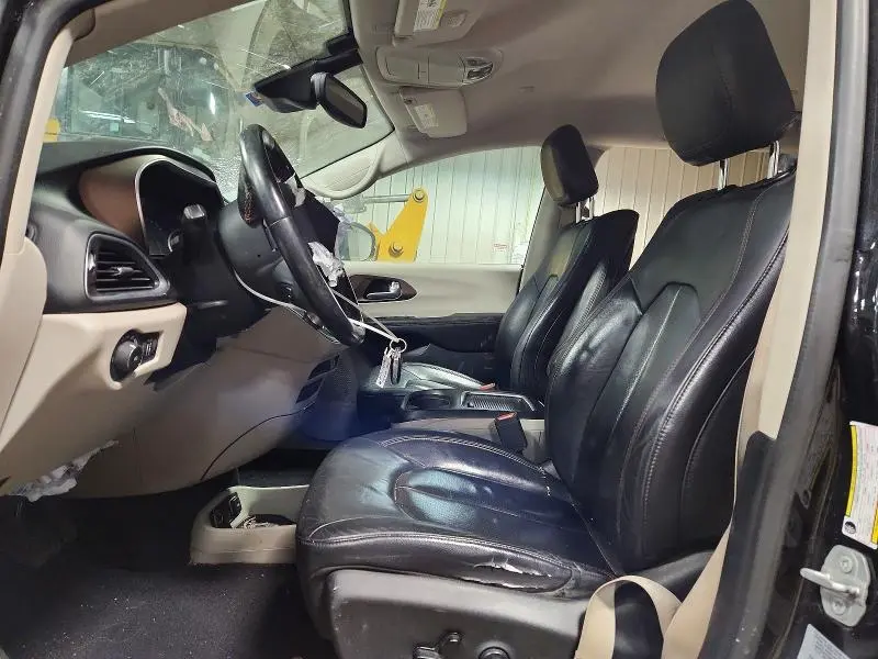 2017 CHRYSLER PACIFICA TOURING L PLUS  