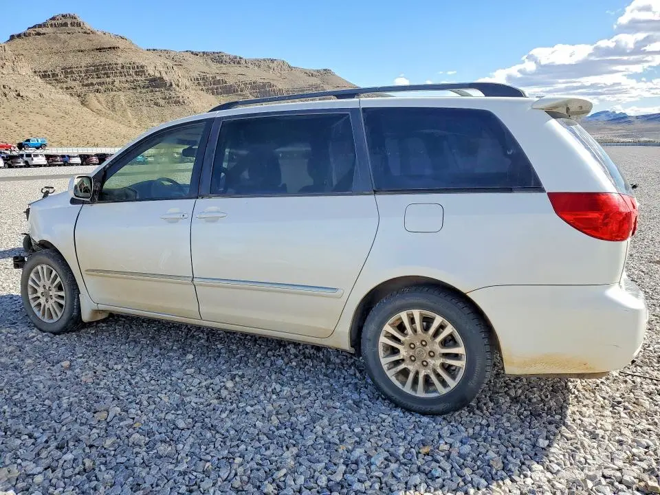 2010 TOYOTA SIENNA XLE LIMITED  