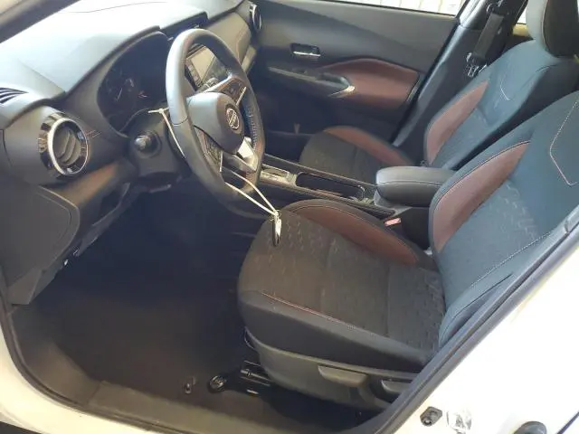 2023 NISSAN KICKS SR  