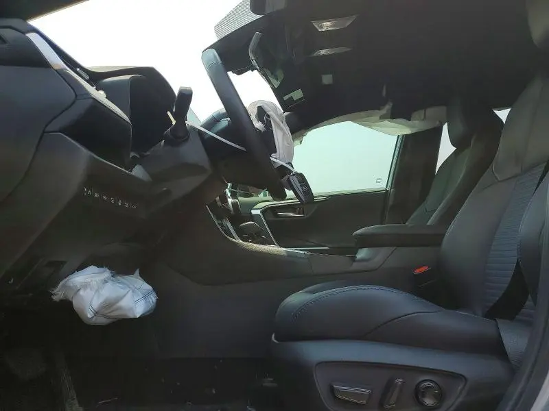 2025 TOYOTA RAV4 XSE  