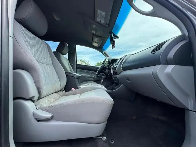 2013 TOYOTA TACOMA V6  