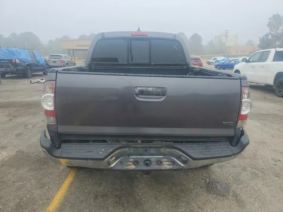 2012 TOYOTA TACOMA V6  