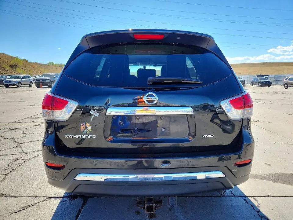 2015 NISSAN PATHFINDER S  