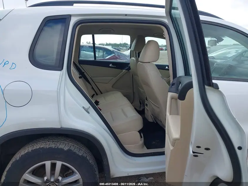 2017 VOLKSWAGEN TIGUAN  