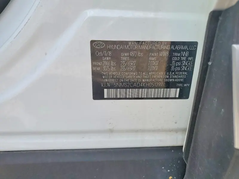 2019 HYUNDAI SANTA FE SE  
