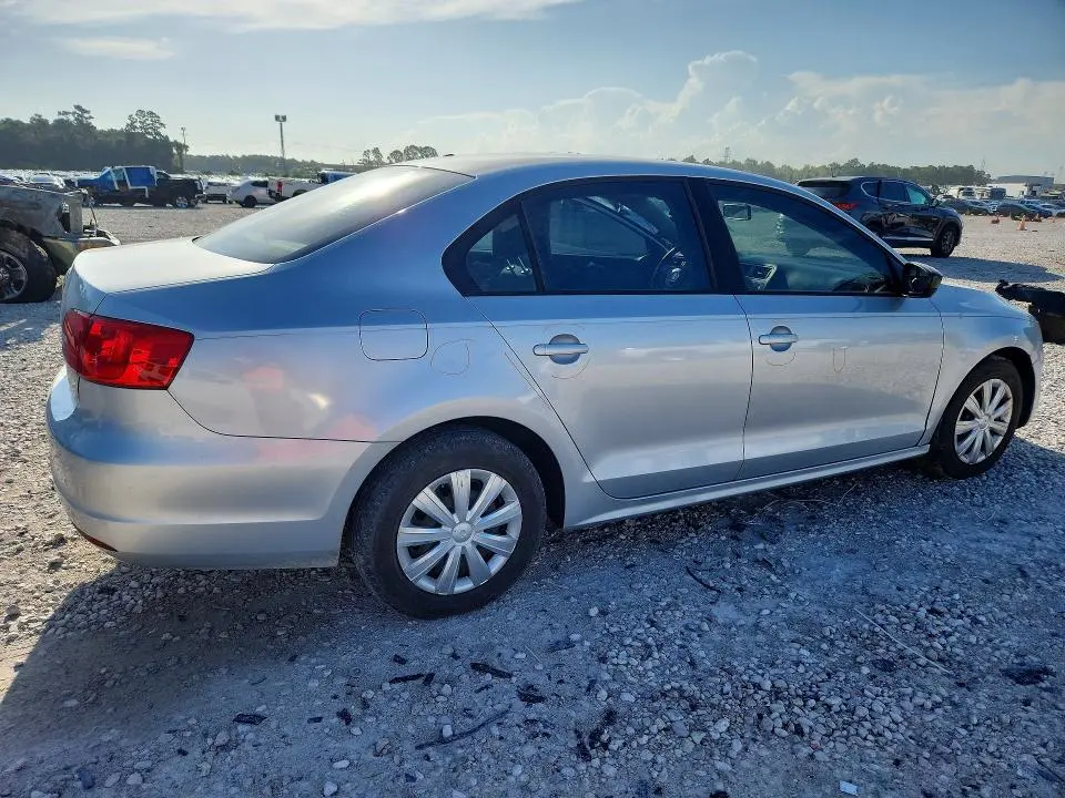 2012 VOLKSWAGEN JETTA BASE  