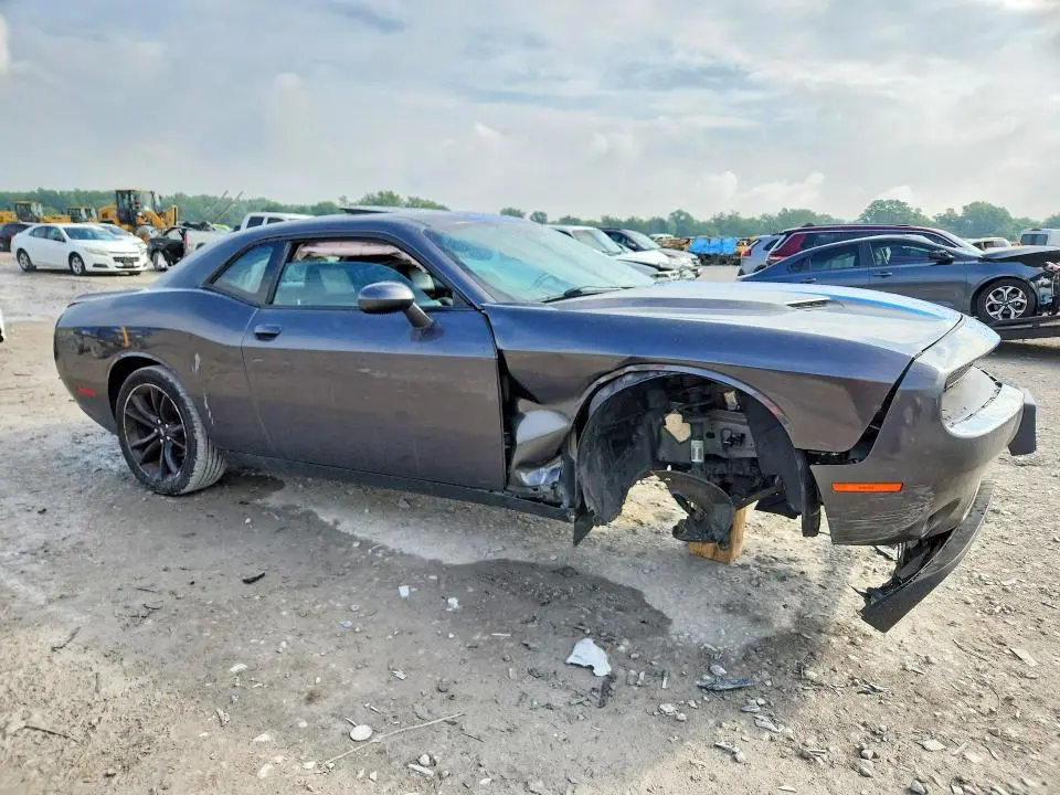2017 DODGE CHALLENGER SXT  