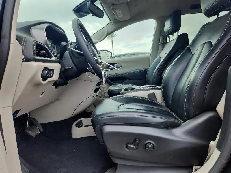 2023 CHRYSLER PACIFICA HYBRID TOURING L  