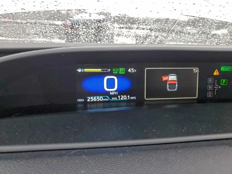 2022 TOYOTA PRIUS PRIME LE  