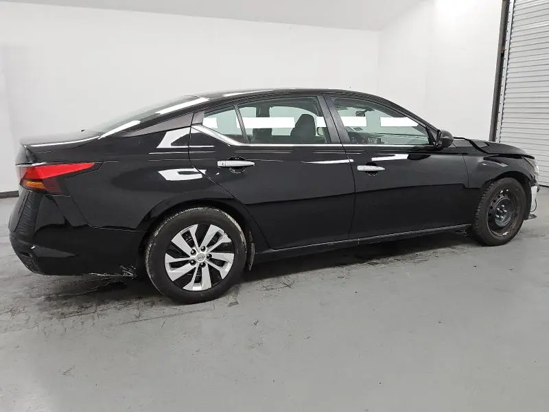 2024 NISSAN ALTIMA S  